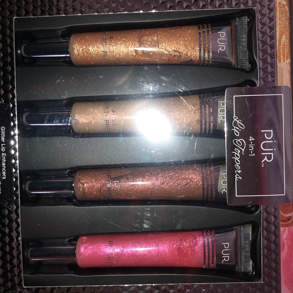 Makeup Bundle (: - Picture 9 of 9